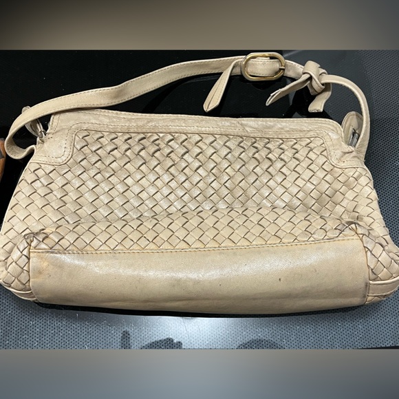 ganson Handbags - GANSON Elegant Cream Woven Leather Bag
